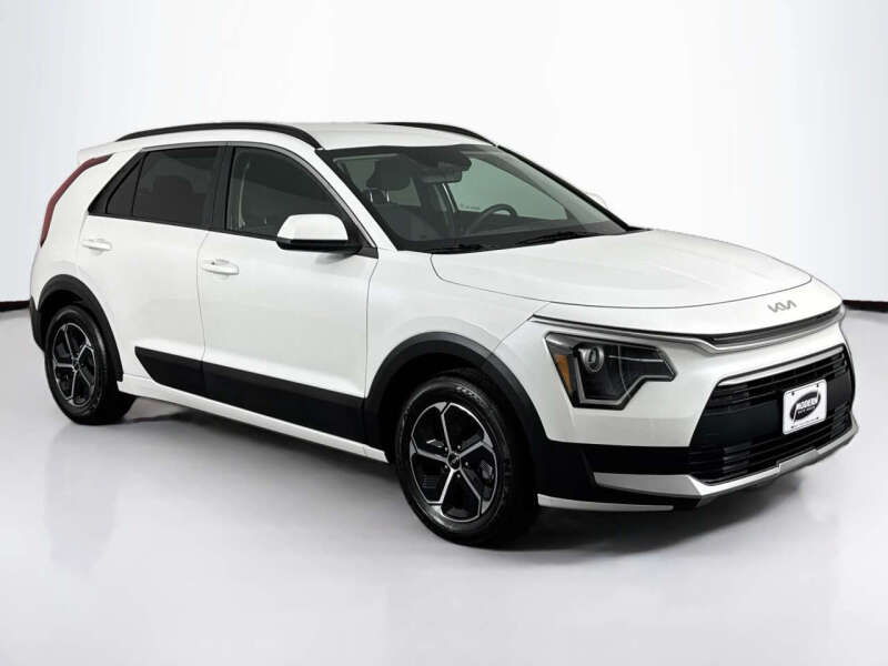 kia niro 2023 KNDCP3LE1P5086191 image kia niro 2023 KNDCP3LE1P5086191 image