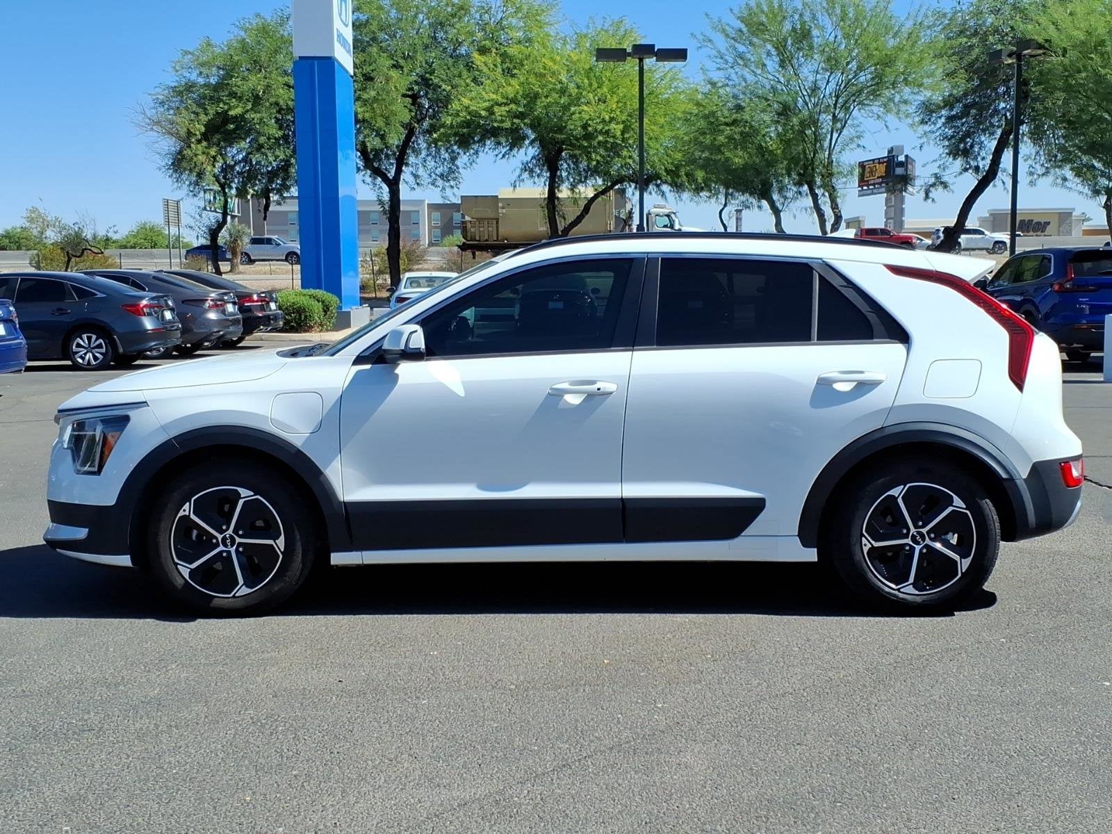 kia niro 2023 KNDCS3LF8P5054748 image kia niro 2023 KNDCS3LF8P5054748 image