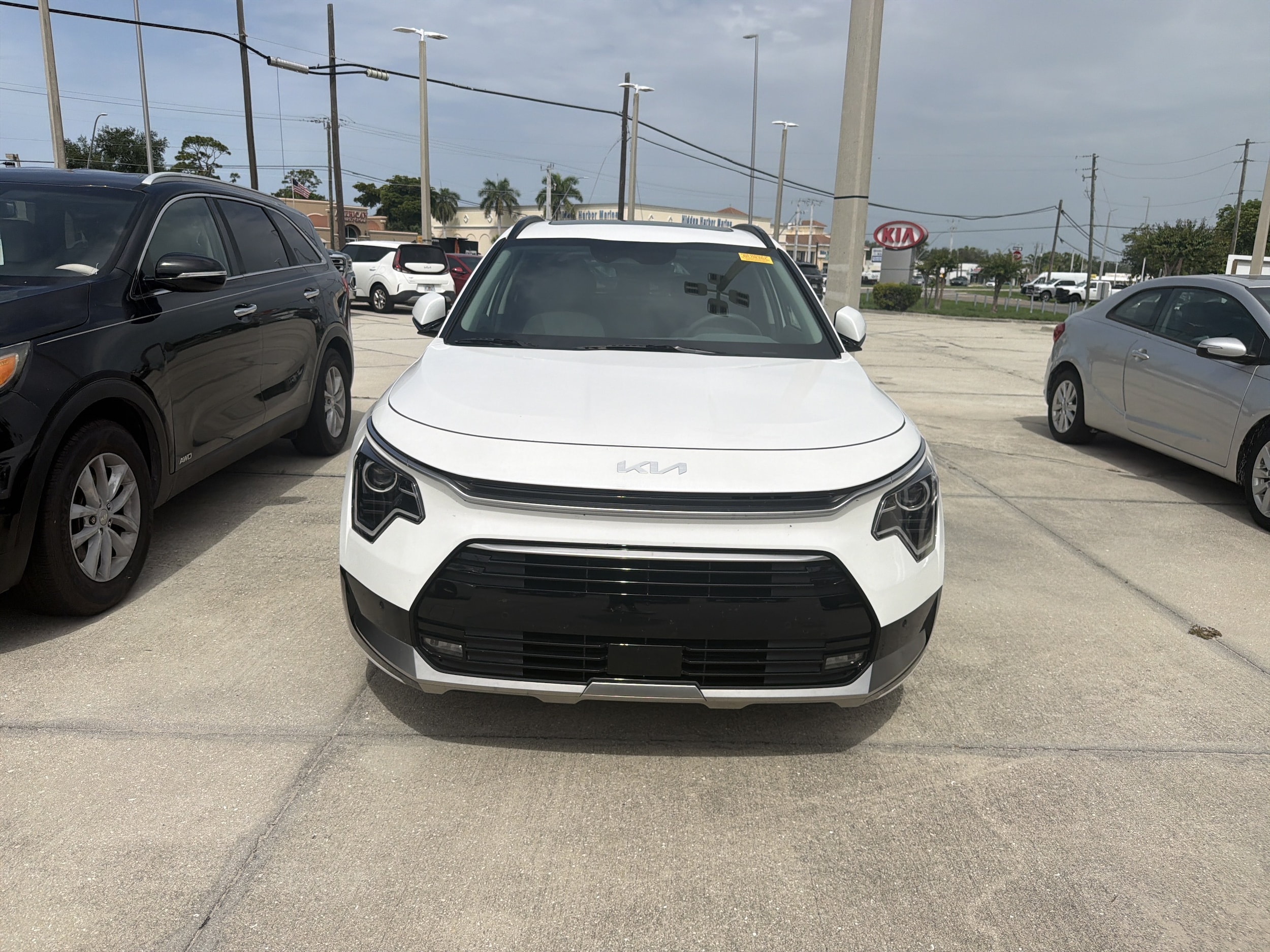 kia niro 2023 KNDCT3LE8P5103967 image kia niro 2023 KNDCT3LE8P5103967 image