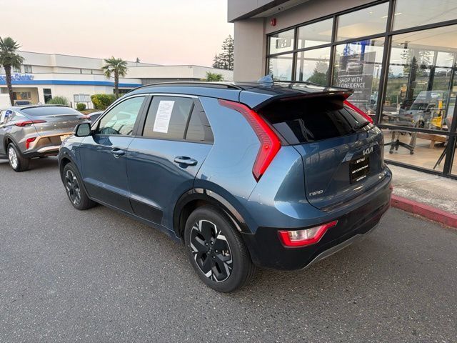kia niro 2023 KNDCR3L10P5063640 image kia niro 2023 KNDCR3L10P5063640 image