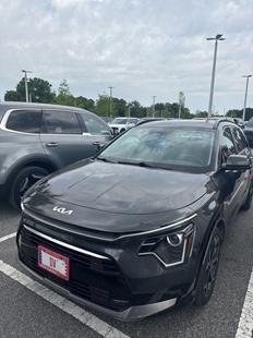 kia niro 2023 KNDCR3LE5P5053737 image kia niro 2023 KNDCR3LE5P5053737 image