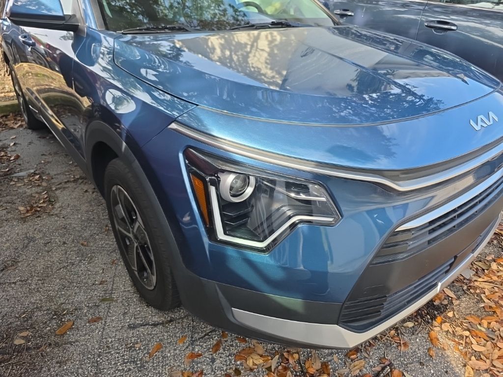 kia niro 2023 KNDCR3LE8P5084433 image kia niro 2023 KNDCR3LE8P5084433 image