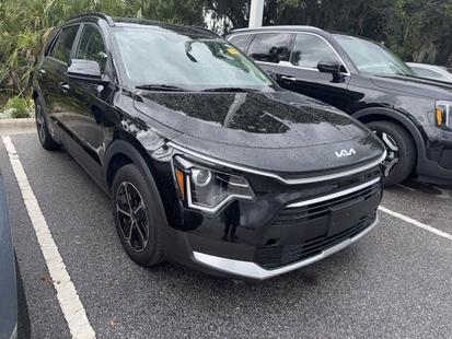 kia niro 2023 KNDCP3LE3P5090744 image kia niro 2023 KNDCP3LE3P5090744 image