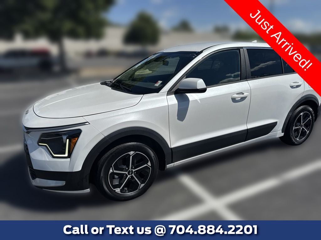 kia niro 2023 KNDCP3LE6P5100473 image kia niro 2023 KNDCP3LE6P5100473 image