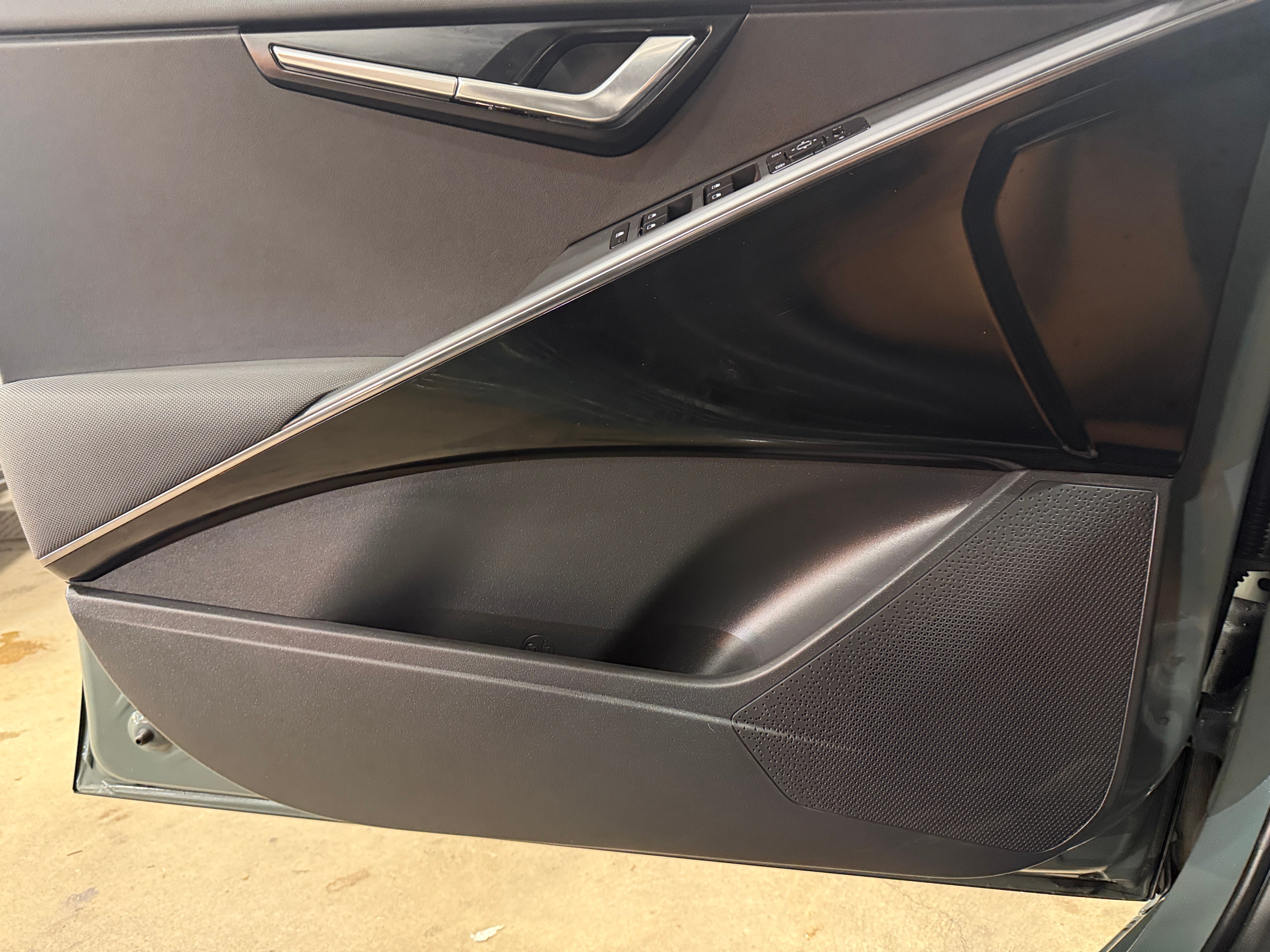 kia niro 2023 KNDCS3LF8P5102927 image kia niro 2023 KNDCS3LF8P5102927 image