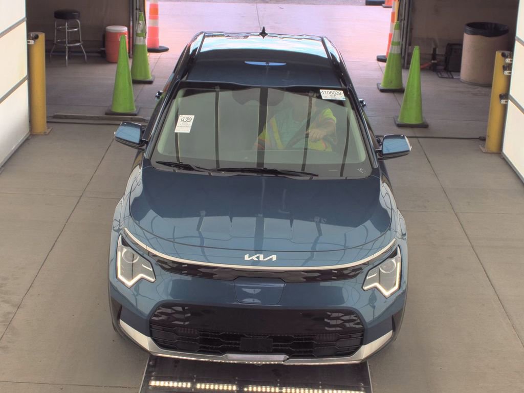 kia niro 2023 KNDCR3L15P5037504 image kia niro 2023 KNDCR3L15P5037504 image