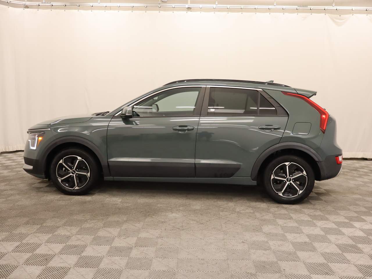kia niro 2023 KNDCR3LE3P5115636 image kia niro 2023 KNDCR3LE3P5115636 image