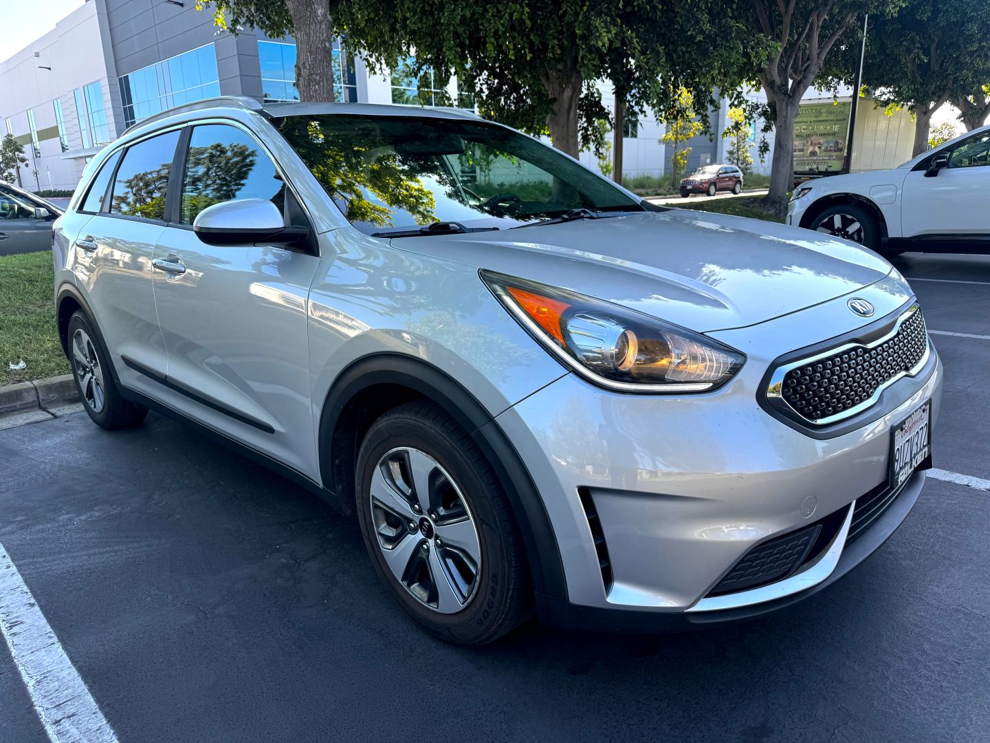 kia niro 2018 KNDCB3LC5J5209964 image kia niro 2018 KNDCB3LC5J5209964 image