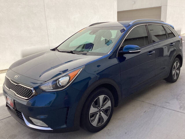 kia niro 2018 KNDCE3LC0J5148014 image kia niro 2018 KNDCE3LC0J5148014 image