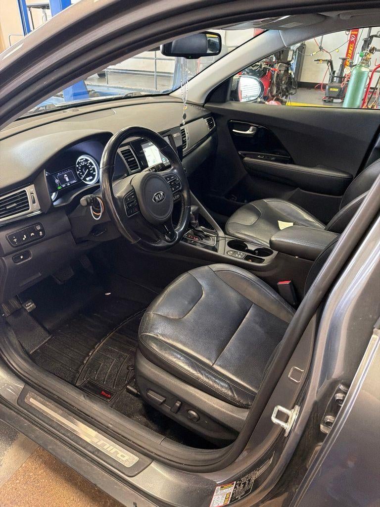 kia niro 2018 KNDCE3LC2J5131358 image kia niro 2018 KNDCE3LC2J5131358 image