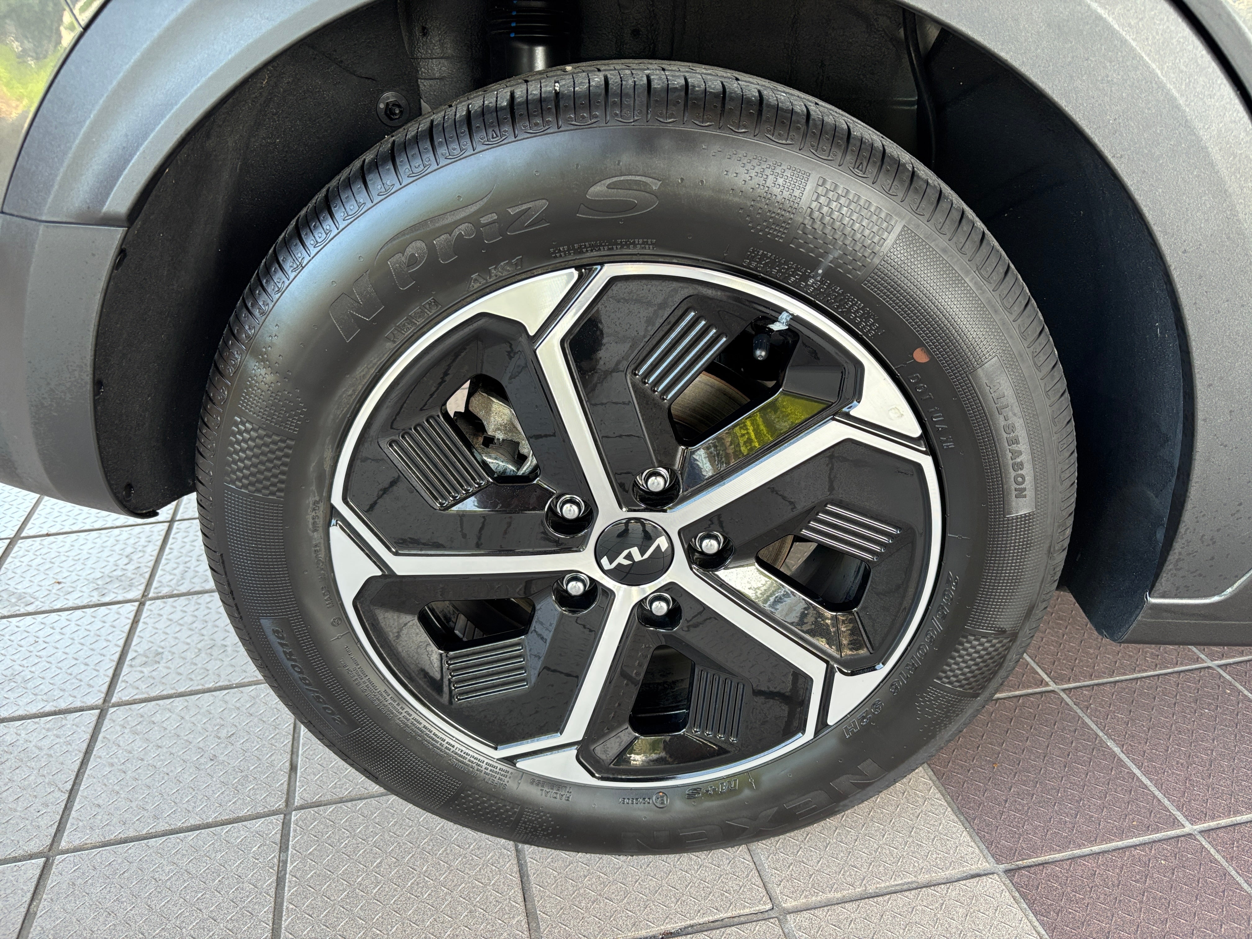kia niro 2026 KNDCP3LE8T5335614 image kia niro 2026 KNDCP3LE8T5335614 image
