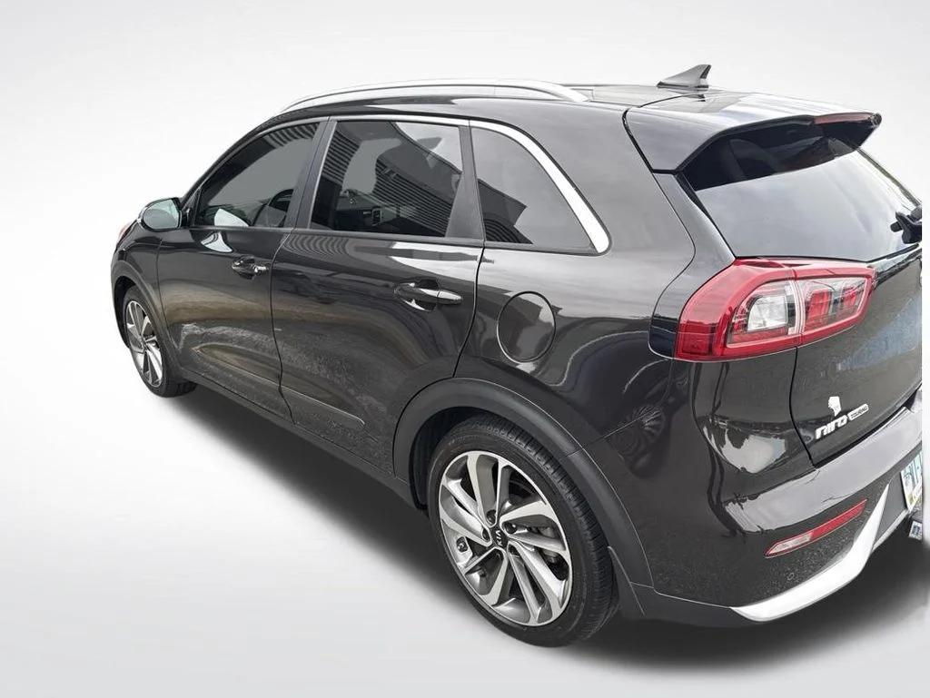 kia niro 2017 KNDCE3LC5H5049487 image kia niro 2017 KNDCE3LC5H5049487 image