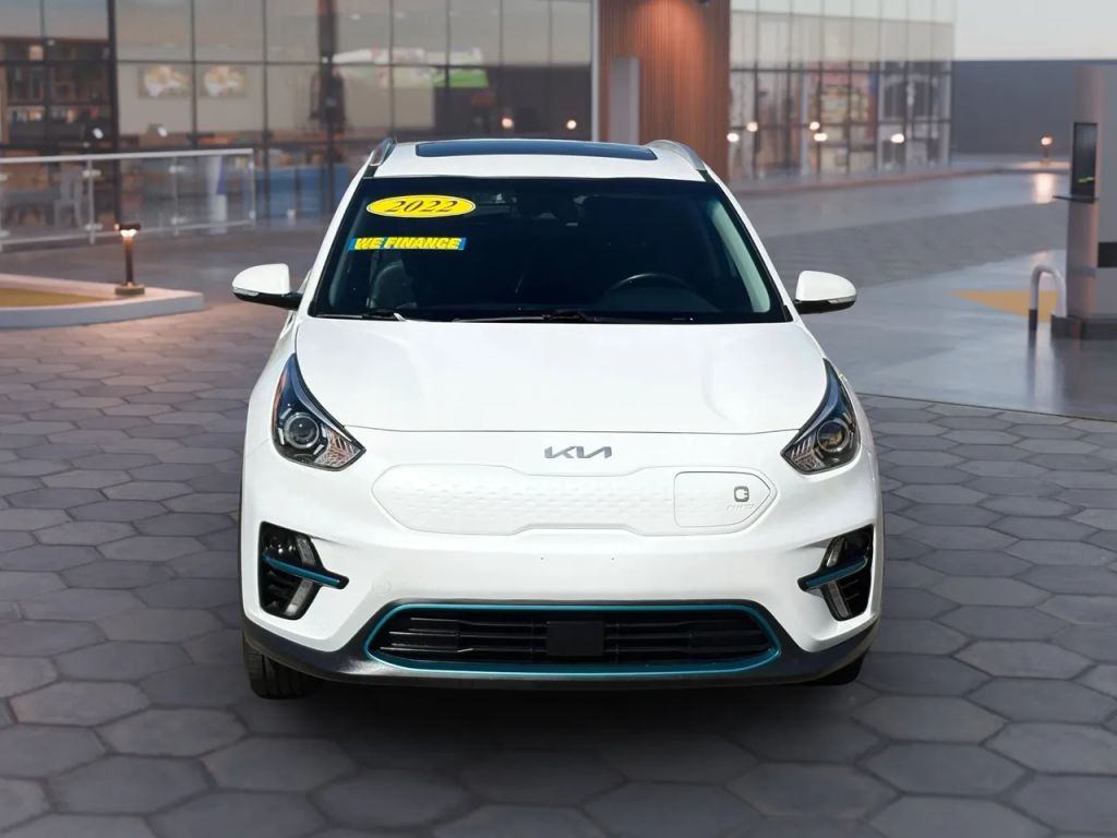 kia niro 2022 KNDCE3LG9N5144651 image kia niro 2022 KNDCE3LG9N5144651 image