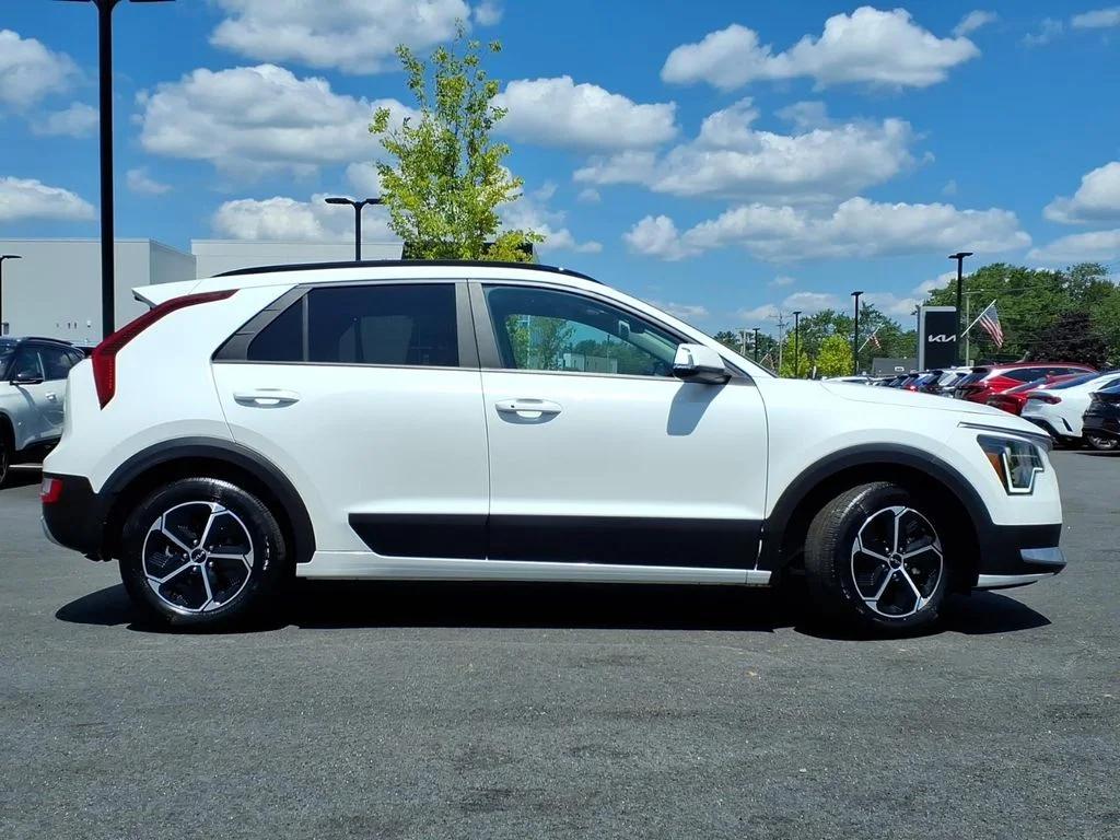 kia niro 2025 KNDCS3LF8S5239181 image kia niro 2025 KNDCS3LF8S5239181 image