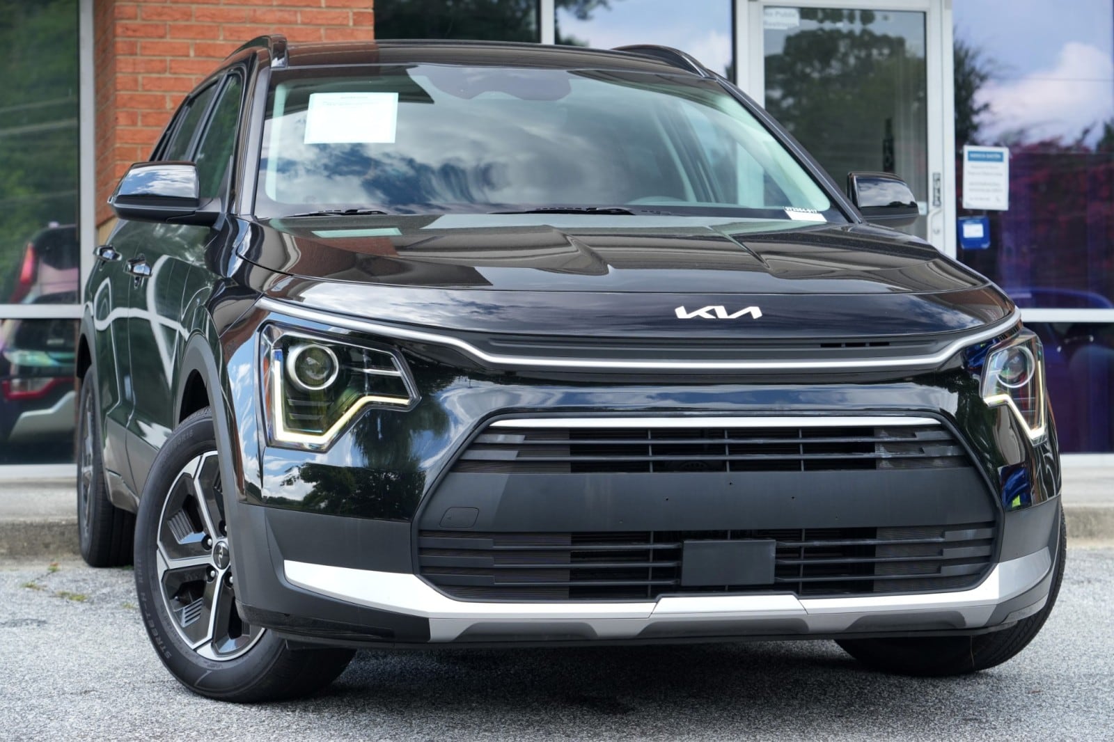 kia niro 2025 KNDCS3LF2S5272354 image kia niro 2025 KNDCS3LF2S5272354 image