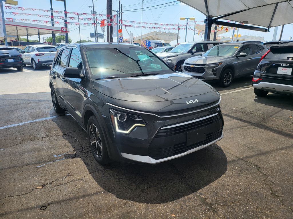 kia niro 2025 KNDCP3LE6S5309589 image kia niro 2025 KNDCP3LE6S5309589 image