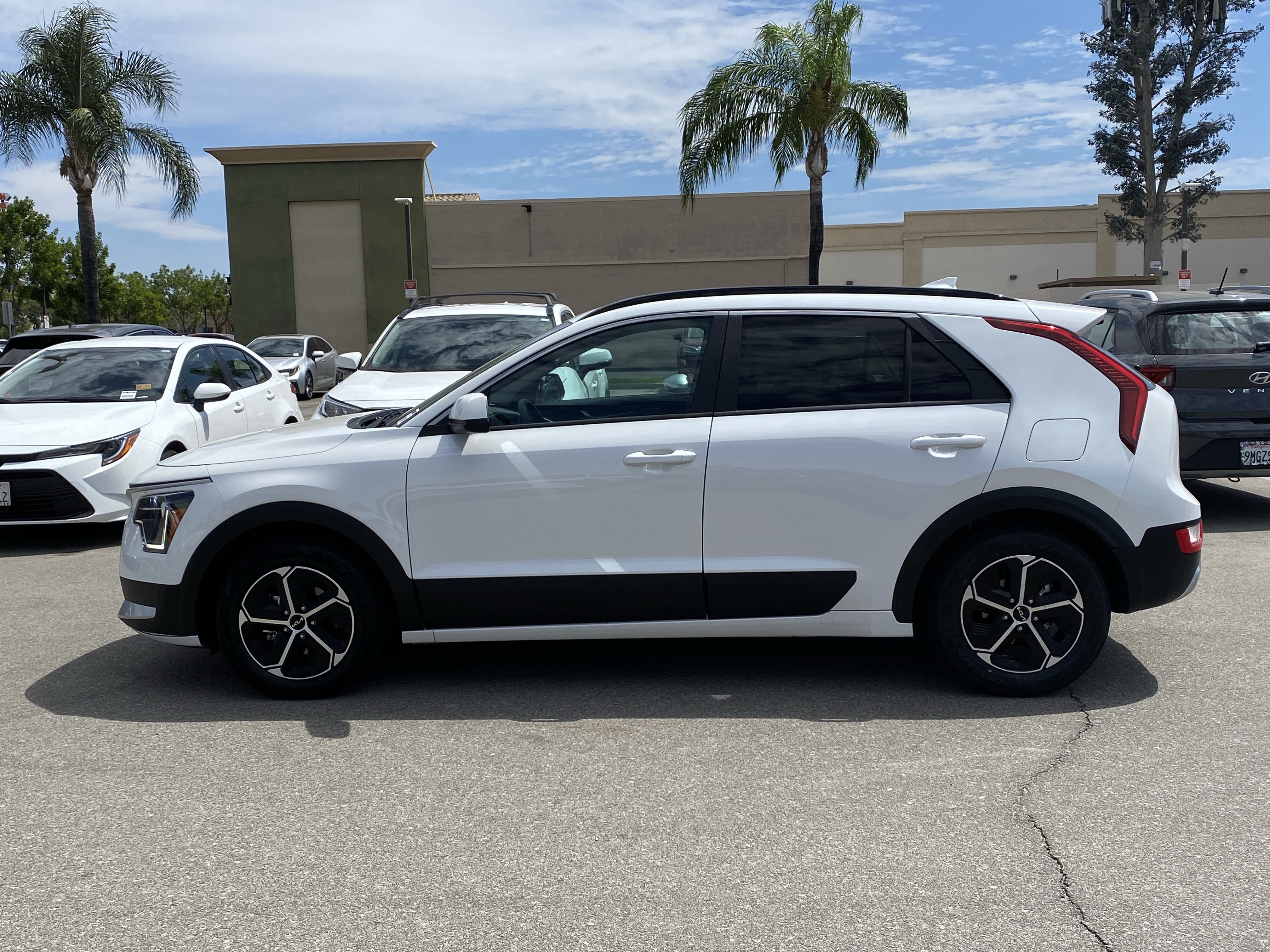 kia niro 2025 KNDCP3LE5S5297032 image kia niro 2025 KNDCP3LE5S5297032 image