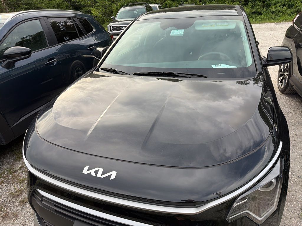 kia niro 2025 KNDCP3LE5S5290209 image kia niro 2025 KNDCP3LE5S5290209 image