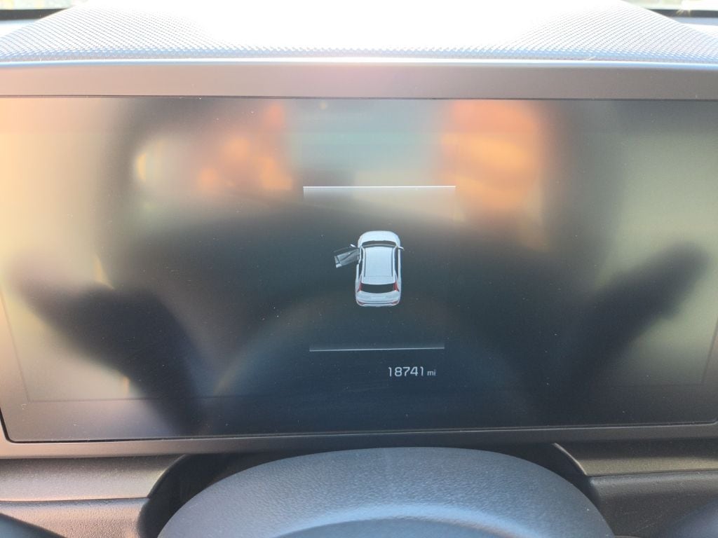 kia niro 2025 KNDCP3LE0S5307482 image kia niro 2025 KNDCP3LE0S5307482 image