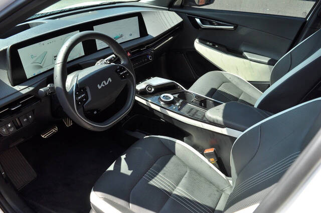 kia ev6 2024 KNDC44LA2R5220821 image kia ev6 2024 KNDC44LA2R5220821 image