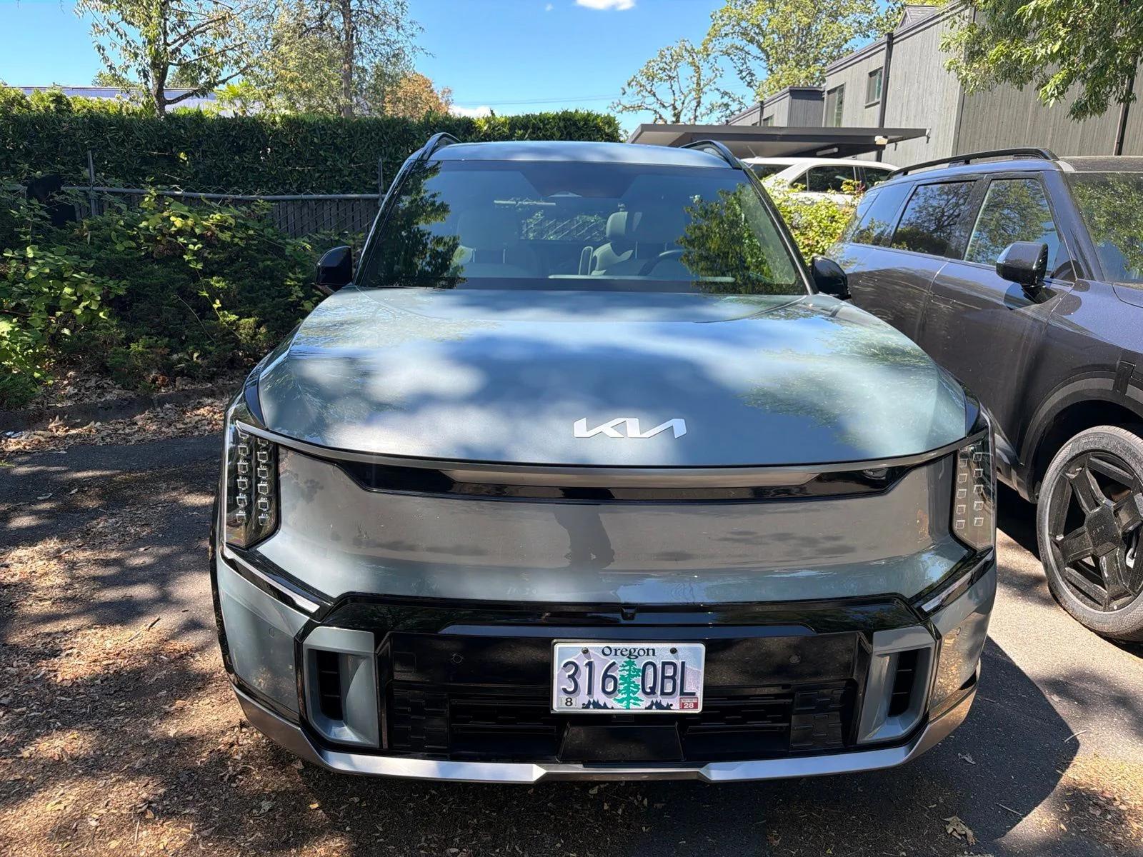 kia ev9 2024 KNDAEFS53R6041704 image kia ev9 2024 KNDAEFS53R6041704 image