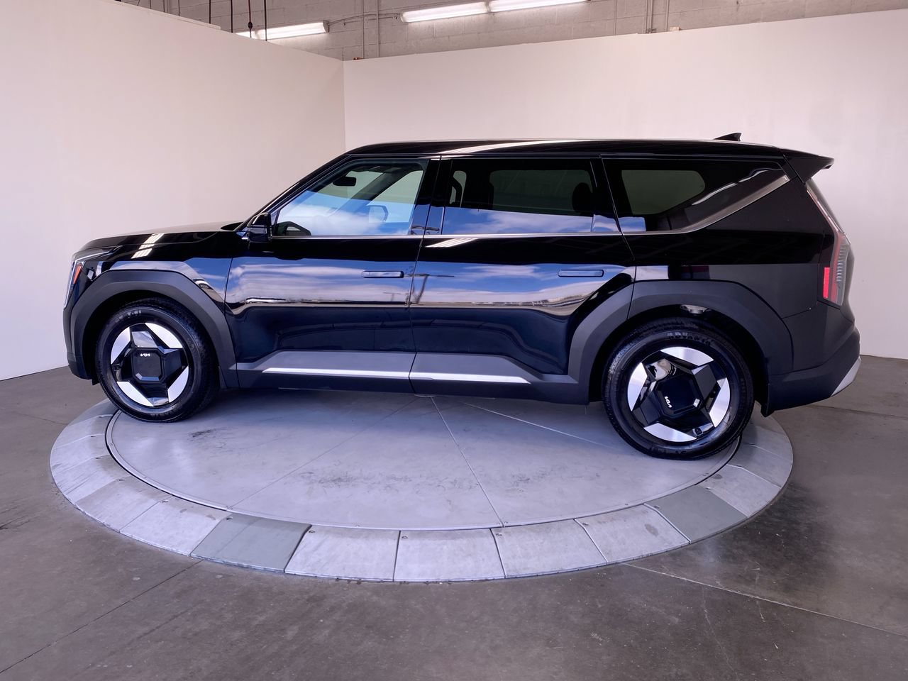 kia ev9 2024 KNDAB5S12R6026224 image kia ev9 2024 KNDAB5S12R6026224 image