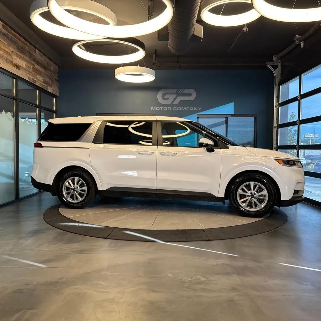 kia carnival 2024 KNDNB4H31R6389246 image kia carnival 2024 KNDNB4H31R6389246 image