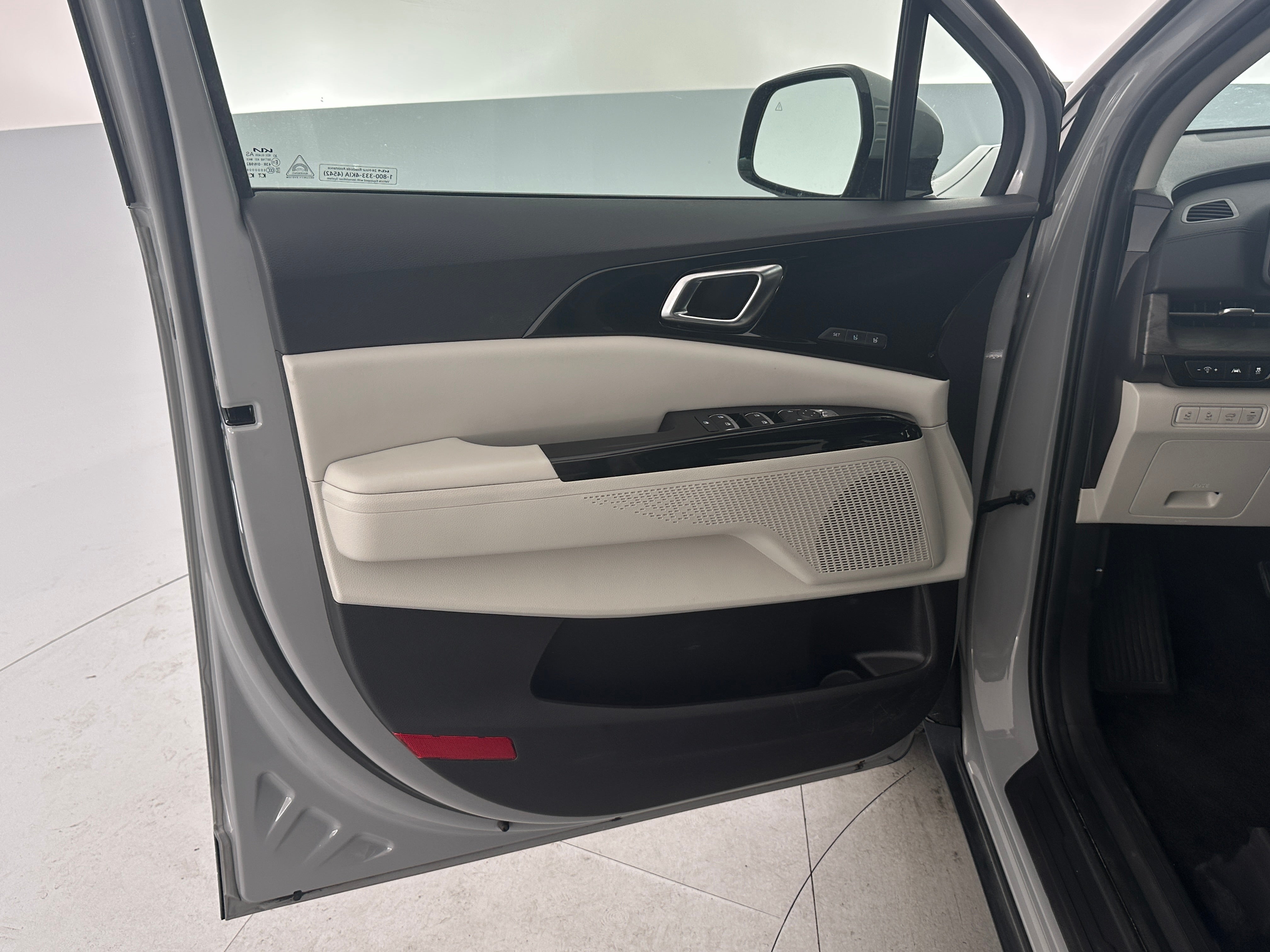 kia carnival 2024 KNDNE5H30R6422220 image kia carnival 2024 KNDNE5H30R6422220 image