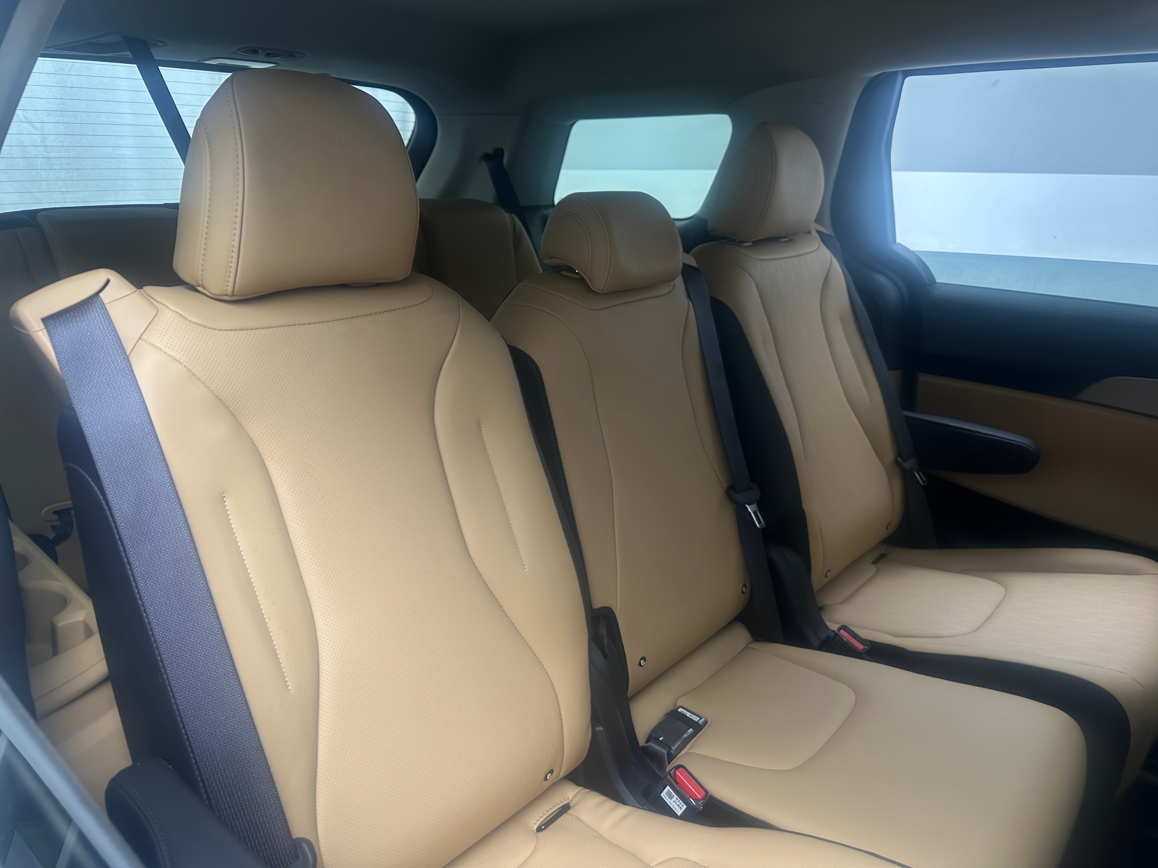 kia carnival 2024 KNDNB4H31R6433908 image kia carnival 2024 KNDNB4H31R6433908 image