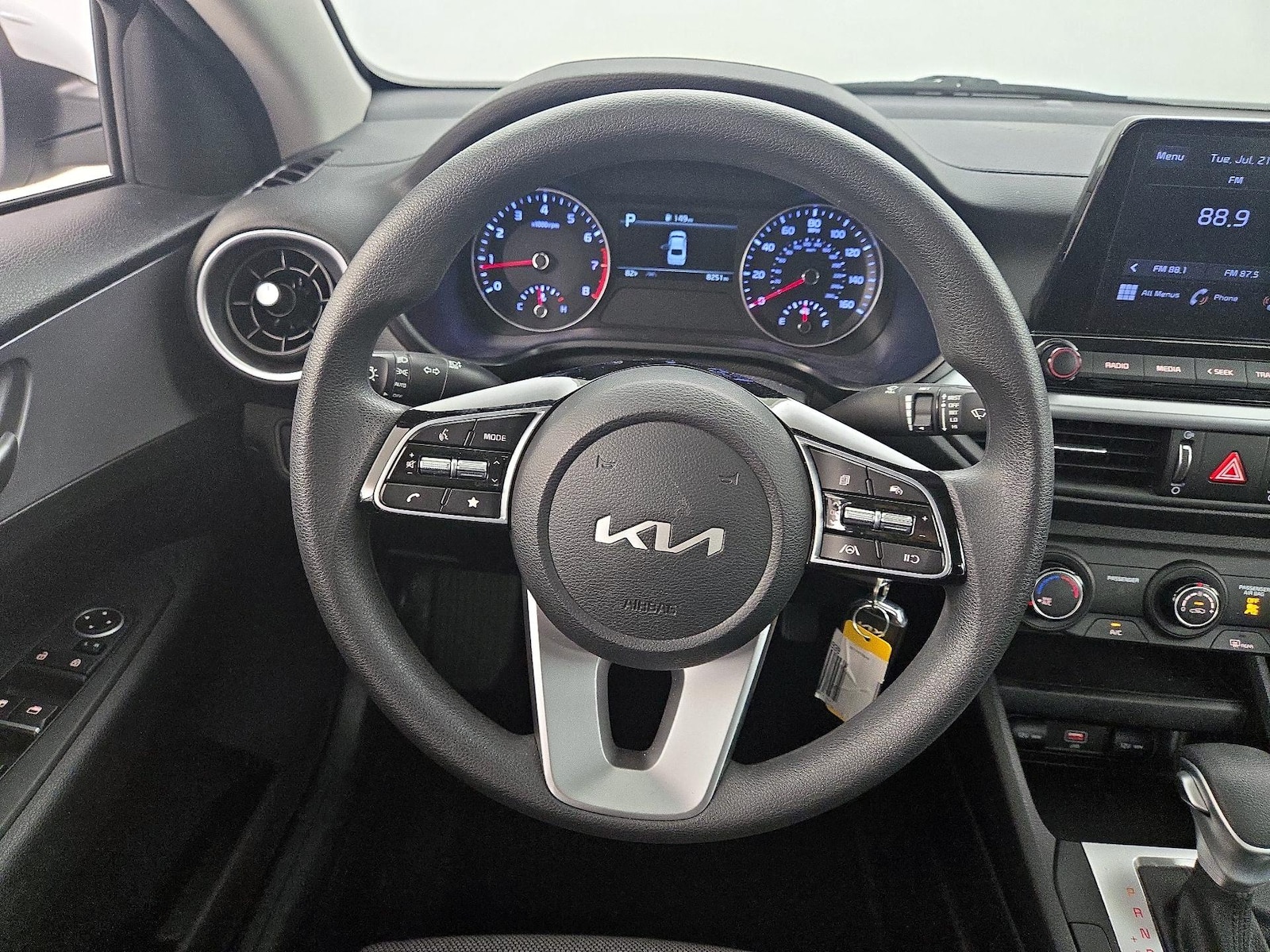 kia forte 2023 3KPF24AD0PE586939 image kia forte 2023 3KPF24AD0PE586939 image