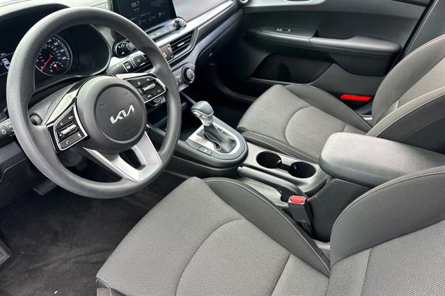 kia forte 2023 3KPF24AD5PE519883 image kia forte 2023 3KPF24AD5PE519883 image