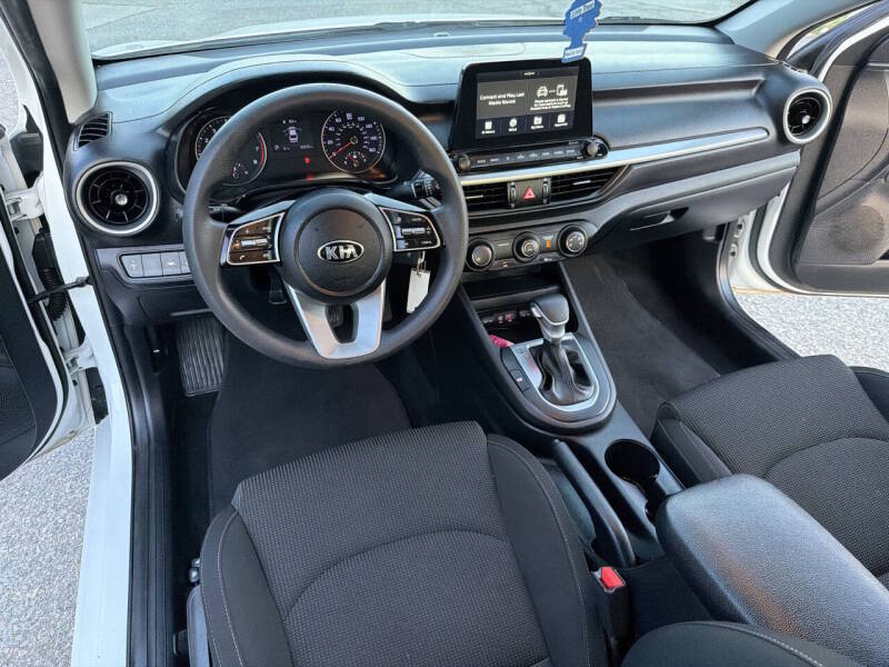 kia forte 2021 3KPF24AD0ME347631 image kia forte 2021 3KPF24AD0ME347631 image