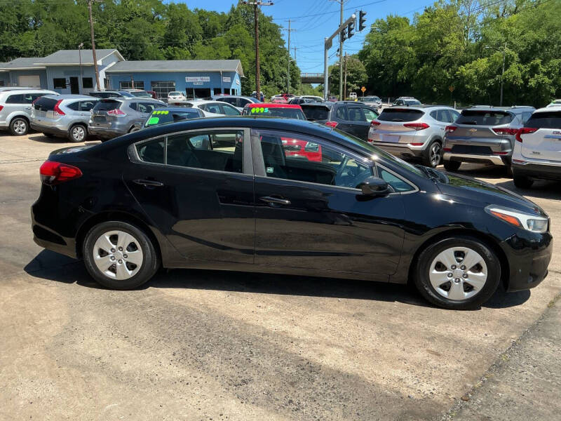 kia forte 2017 3KPFK4A75HE092104 image kia forte 2017 3KPFK4A75HE092104 image