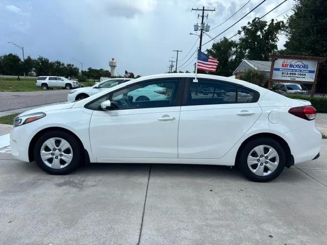 kia forte 2017 3KPFK4A72HE070660 image kia forte 2017 3KPFK4A72HE070660 image