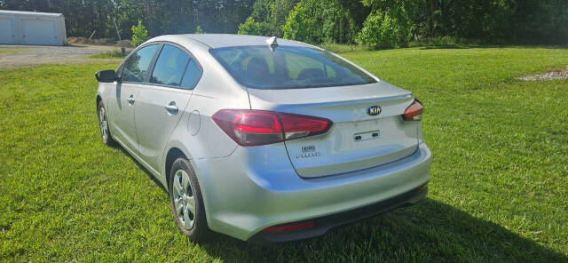 kia forte 2017 3KPFK4A74HE110320 image kia forte 2017 3KPFK4A74HE110320 image