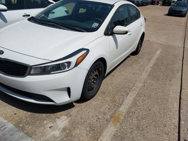 kia forte 2017 3KPFK4A71HE086963 image kia forte 2017 3KPFK4A71HE086963 image