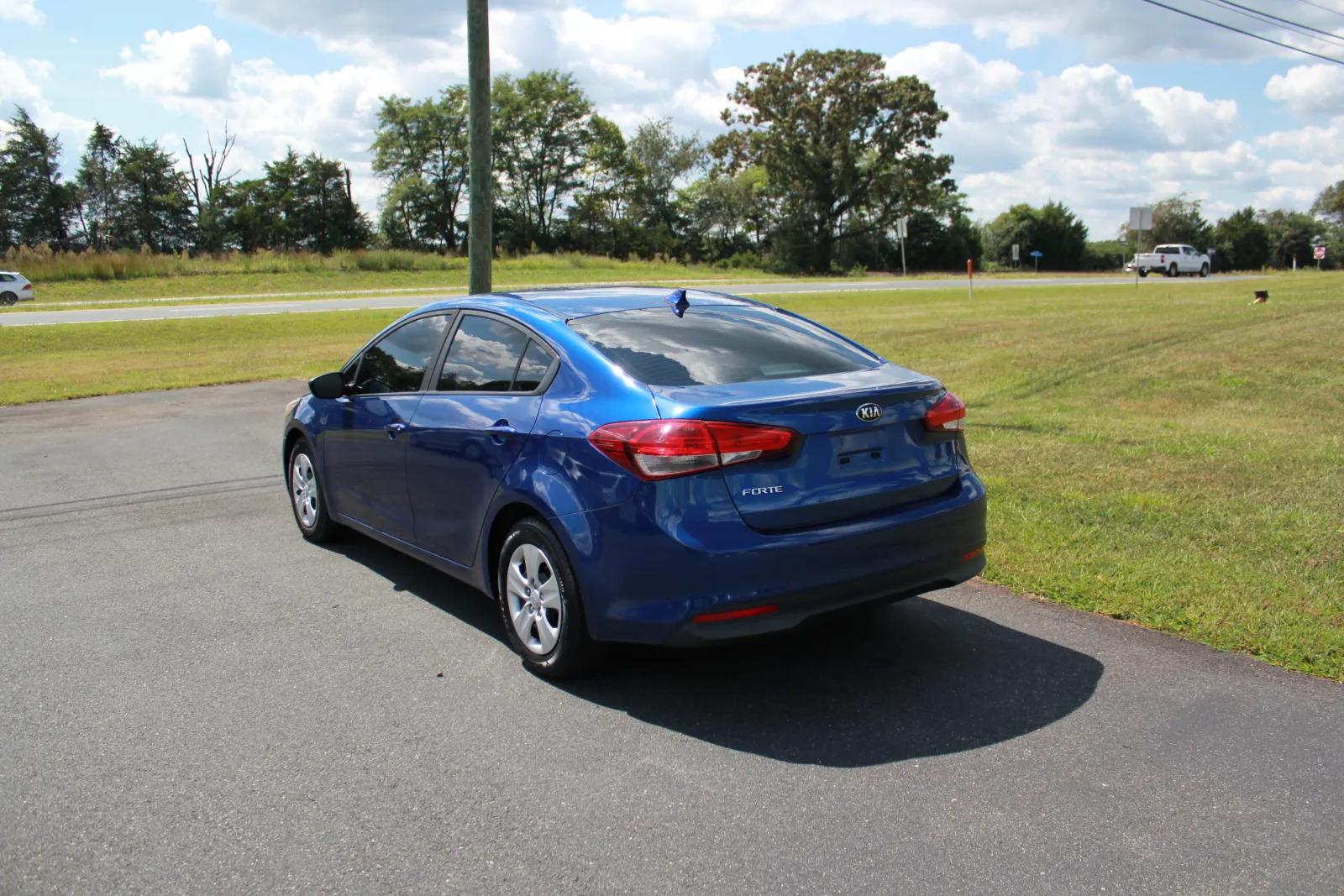 kia forte 2017 3KPFK4A73HE092327 image kia forte 2017 3KPFK4A73HE092327 image