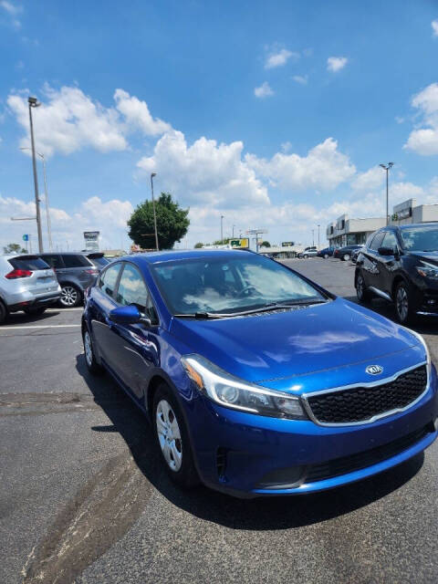 kia forte 2017 3KPFK4A74HE038843 image kia forte 2017 3KPFK4A74HE038843 image