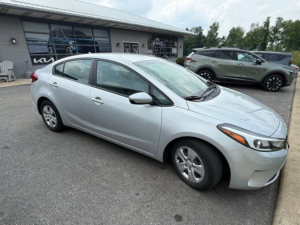 kia forte 2017 3KPFK4A72HE119310 image kia forte 2017 3KPFK4A72HE119310 image