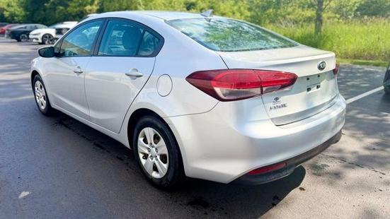 kia forte 2017 3KPFK4A71HE157482 image kia forte 2017 3KPFK4A71HE157482 image