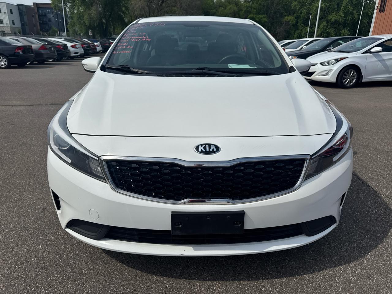 kia forte 2017 3KPFK4A71HE046303 image kia forte 2017 3KPFK4A71HE046303 image