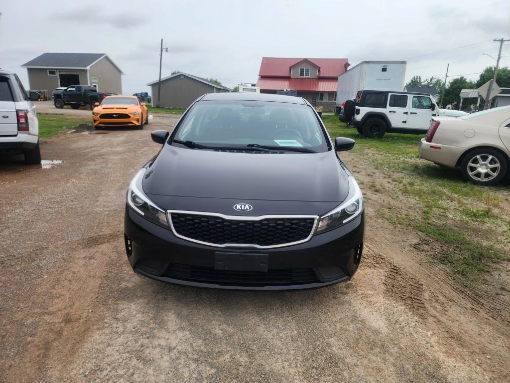 kia forte 2017 3KPFK4A71HE101865 image kia forte 2017 3KPFK4A71HE101865 image