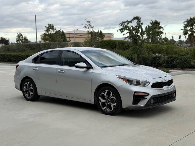 kia forte 2019 3KPF24AD0KE121229 image kia forte 2019 3KPF24AD0KE121229 image