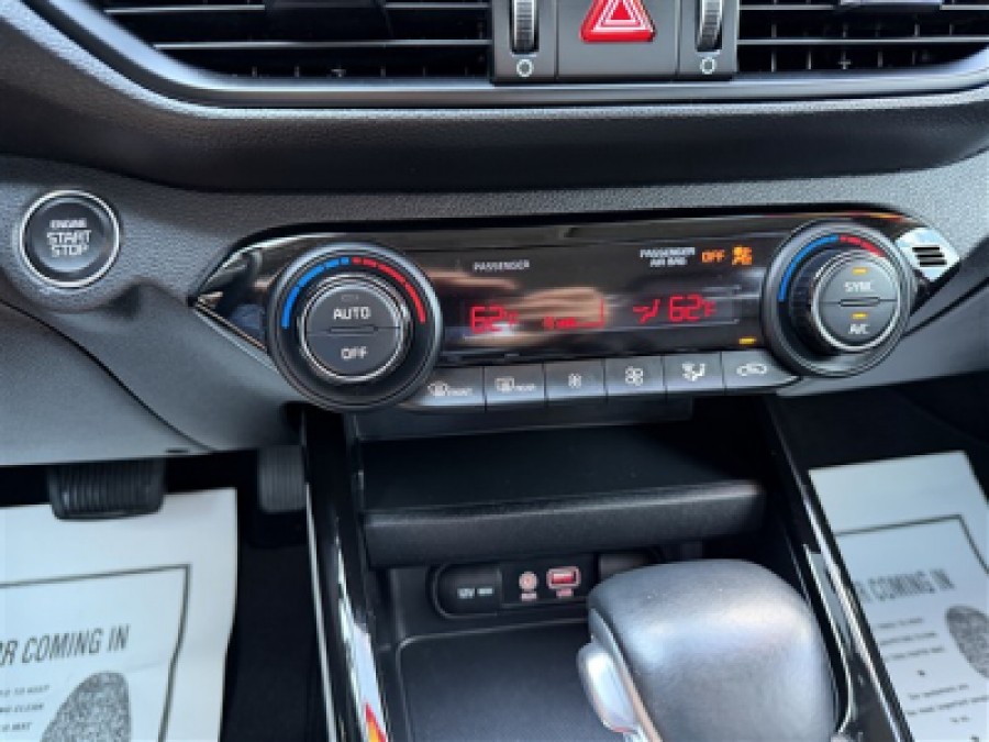 kia forte 2019 3KPF54AD1KE055524 image kia forte 2019 3KPF54AD1KE055524 image