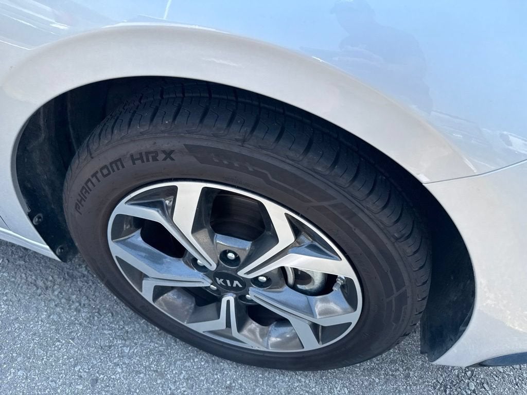 kia forte 2019 3KPF24AD8KE006037 image kia forte 2019 3KPF24AD8KE006037 image