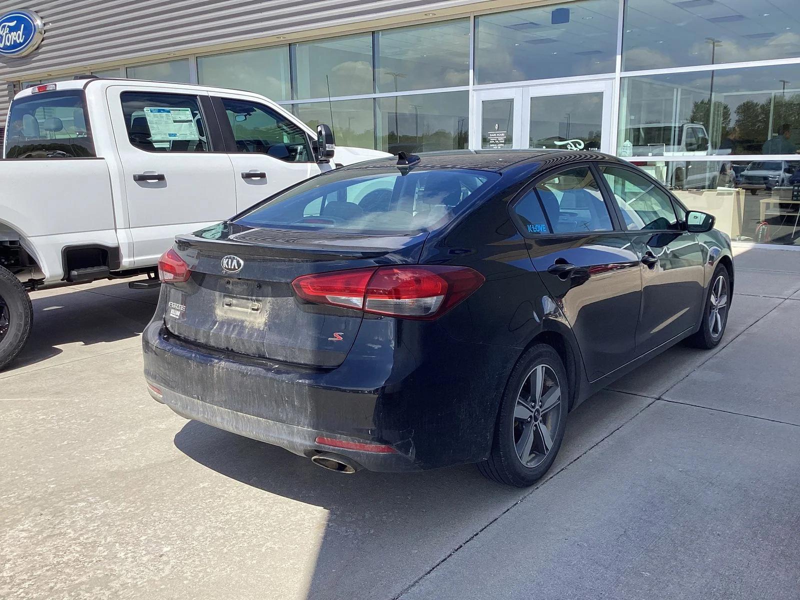 kia forte 2018 3KPFL4A72JE192082 image kia forte 2018 3KPFL4A72JE192082 image
