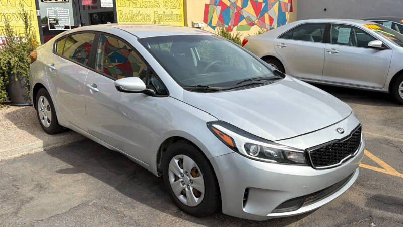 kia forte 2018 3KPFK4A7XJE211352 image kia forte 2018 3KPFK4A7XJE211352 image