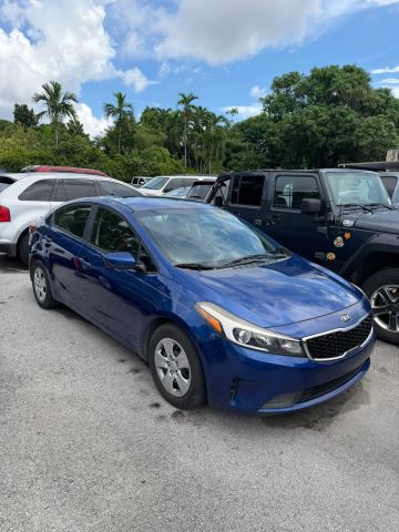 kia forte 2018 3KPFK4A75JE184724 image kia forte 2018 3KPFK4A75JE184724 image