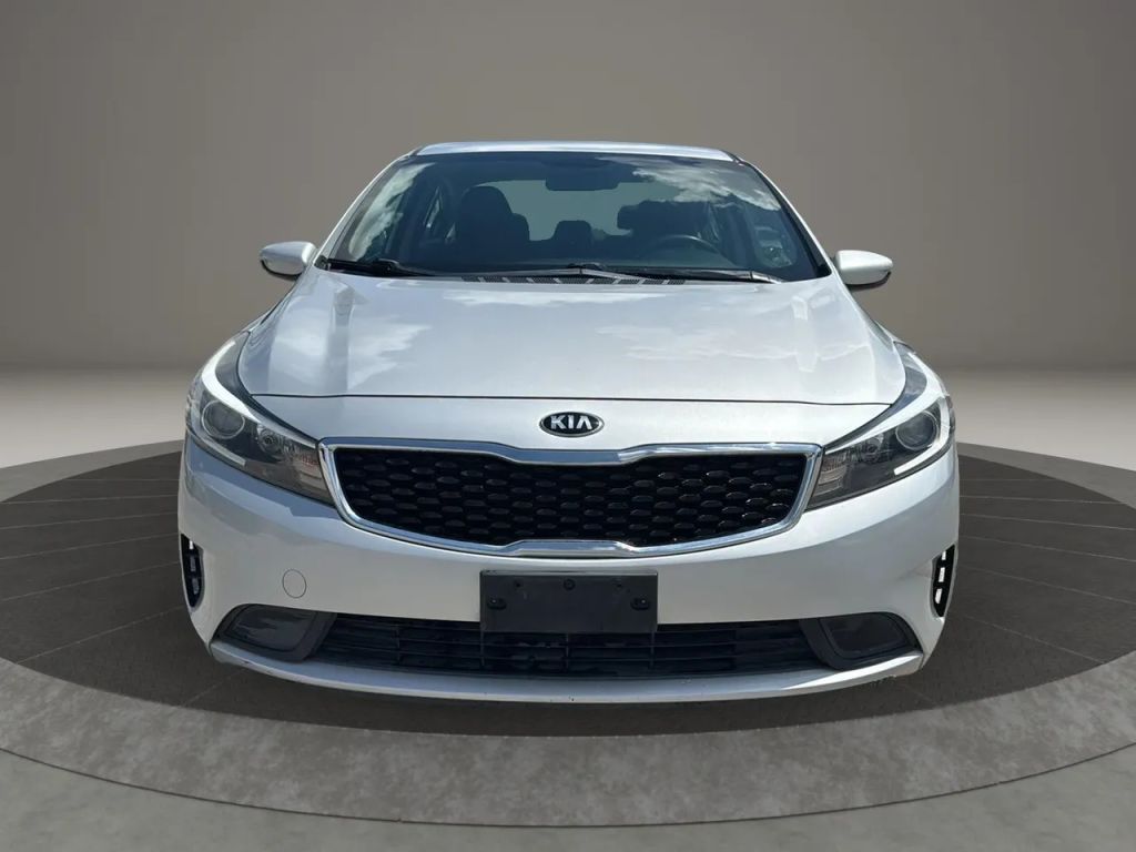 kia forte 2018 3KPFK4A70JE193203 image kia forte 2018 3KPFK4A70JE193203 image