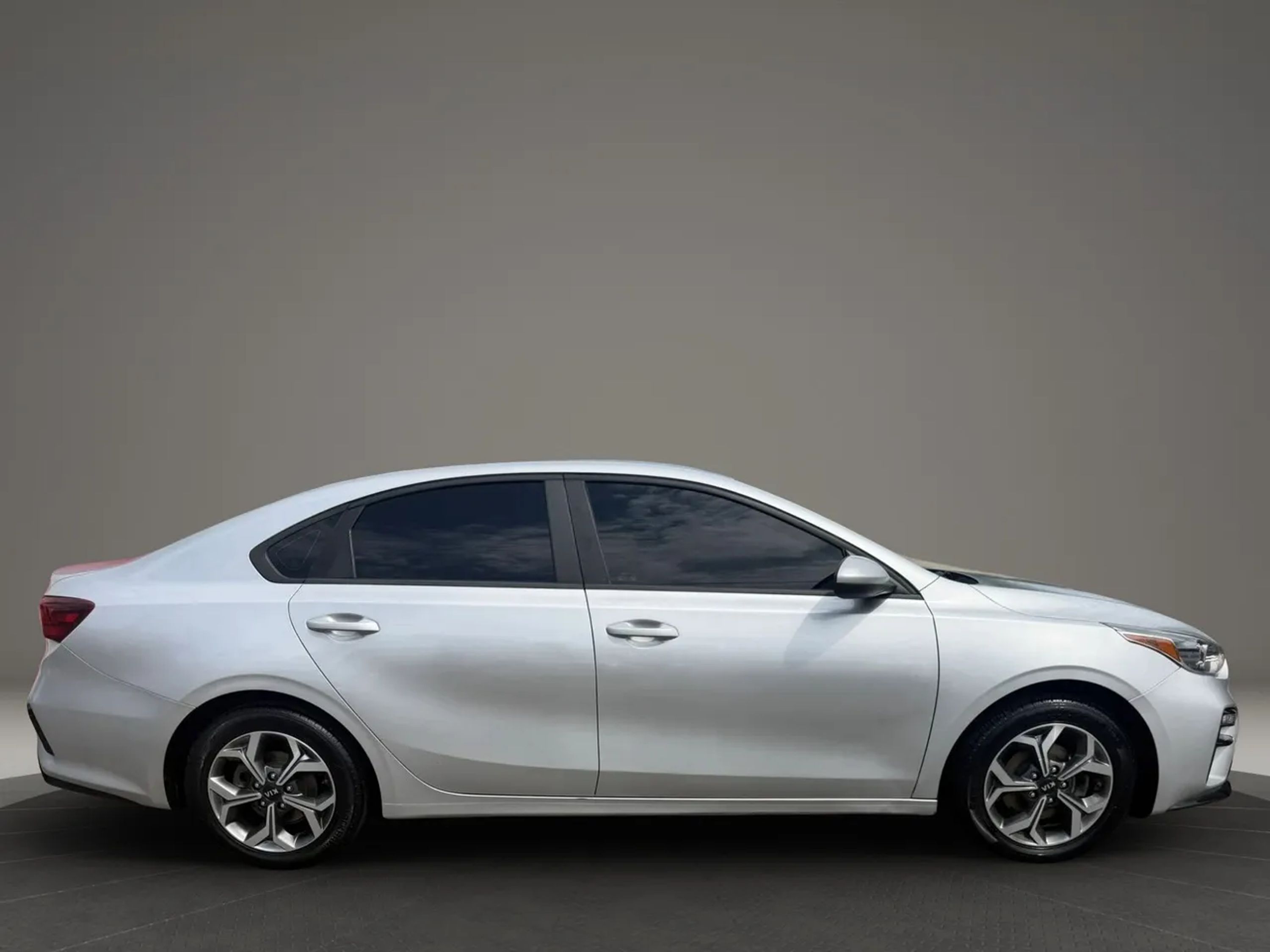 kia forte 2020 3KPF24AD0LE212048 image kia forte 2020 3KPF24AD0LE212048 image